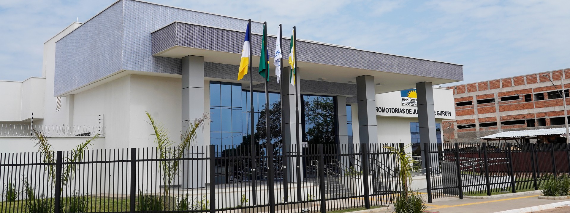 38b362519821231b75fe68b89c0276dc width